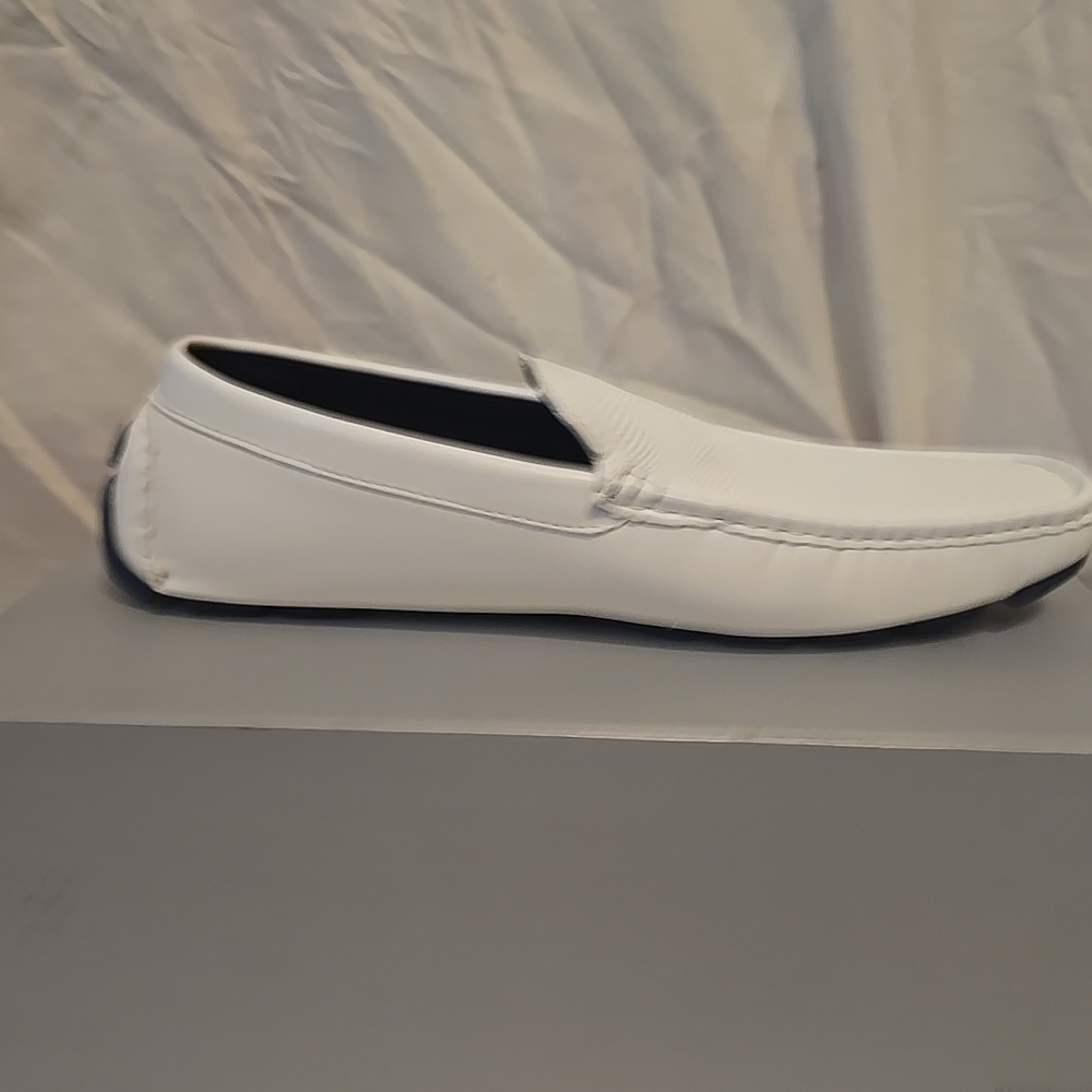 Unlisted by Kenneth Cole Men's Hope Textured White Drivers 12 M